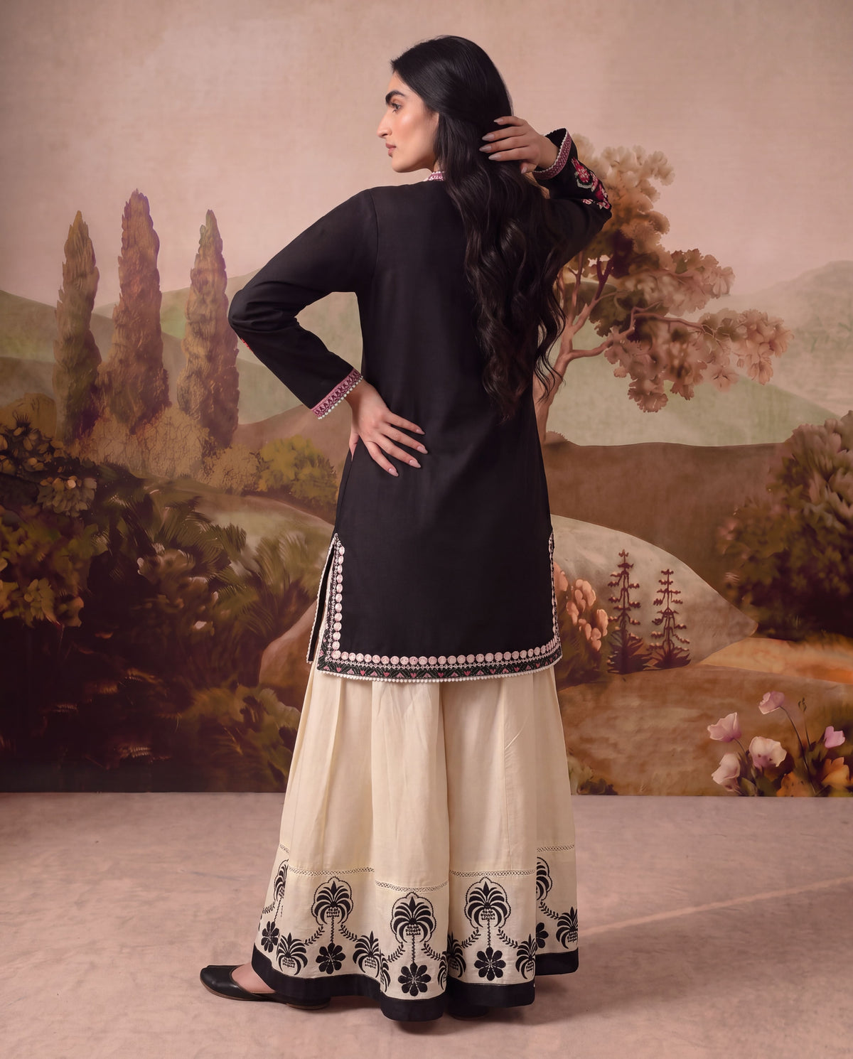 Sahibas by Mirza