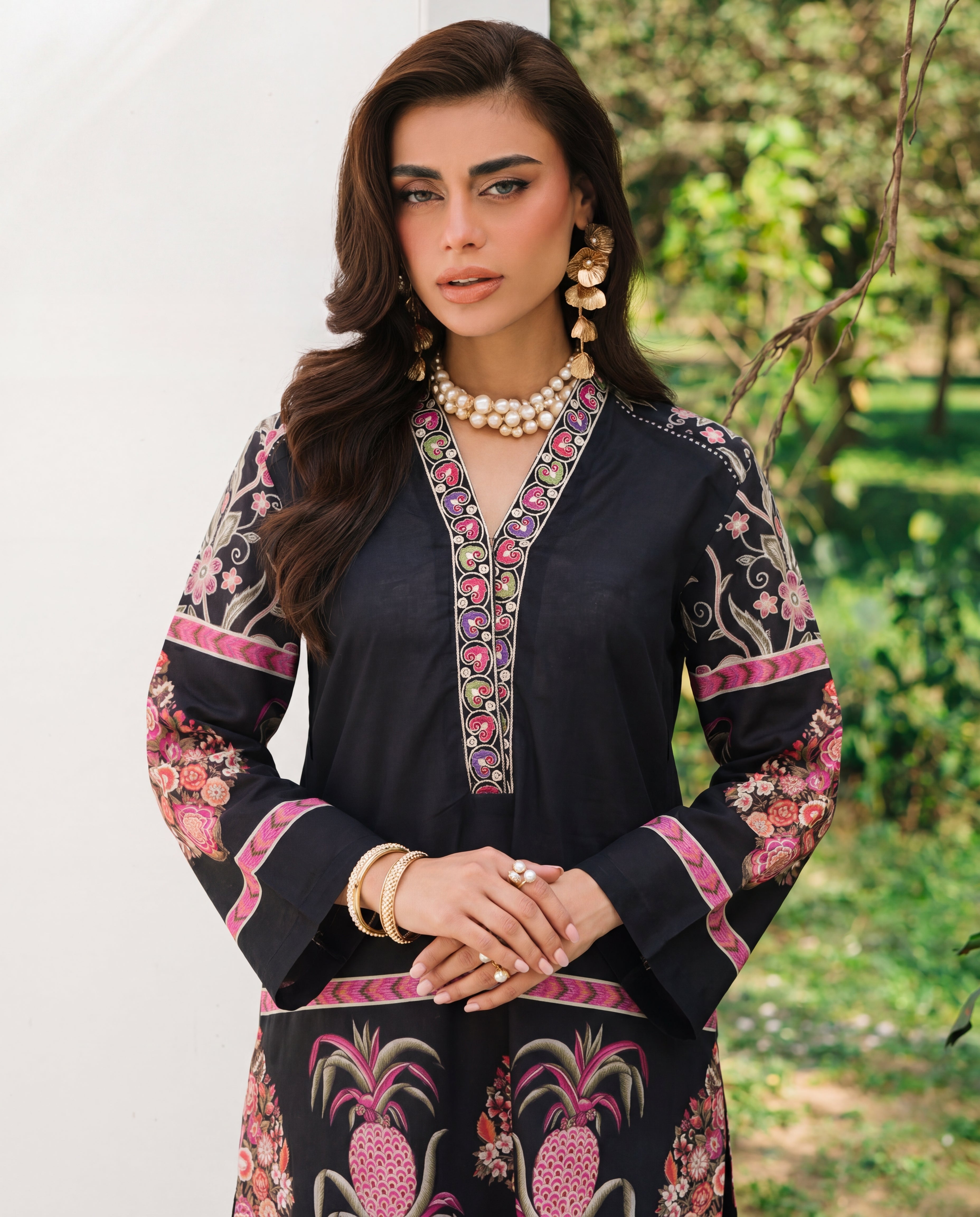 Sahibas by Mirza
