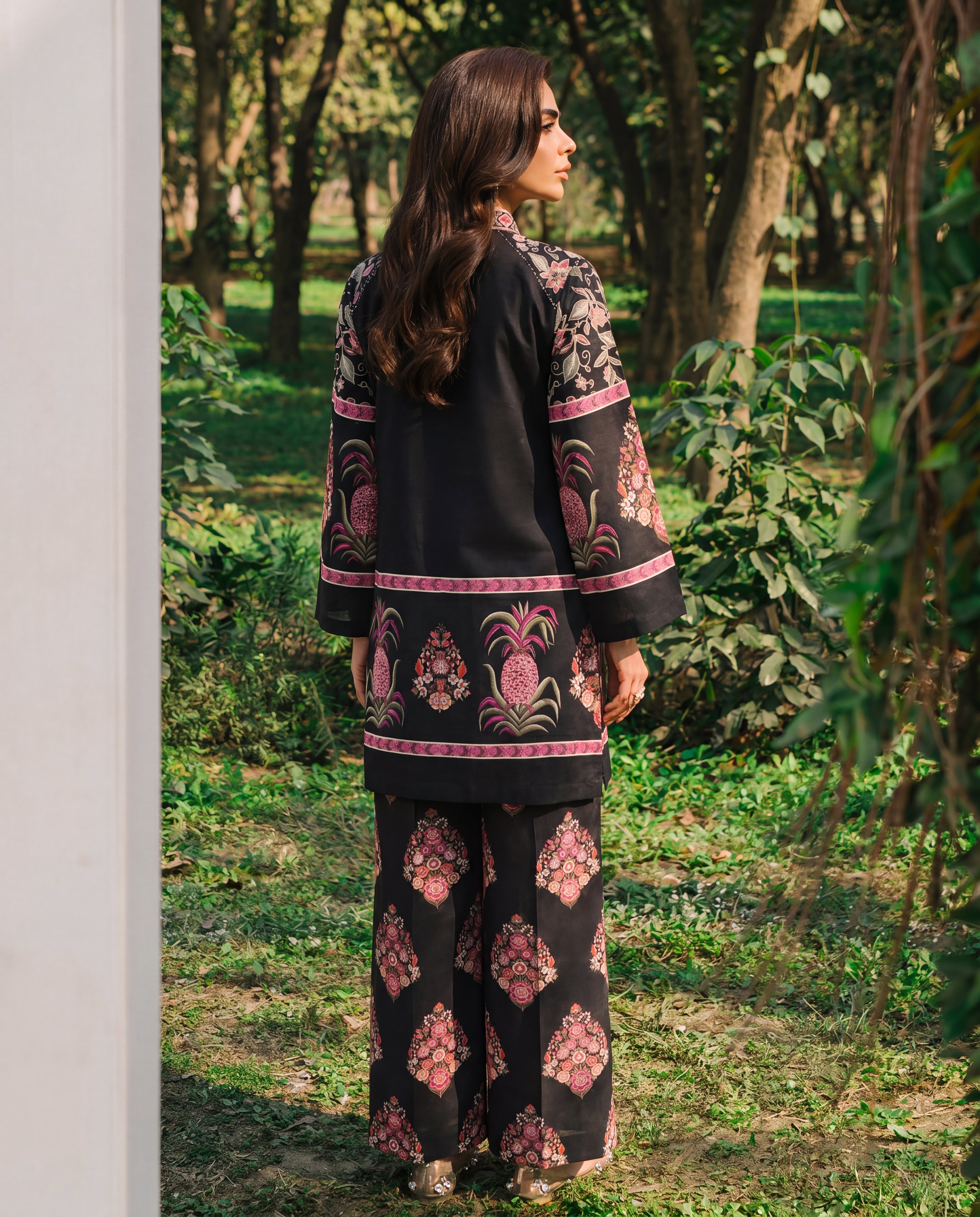 Sahibas by Mirza