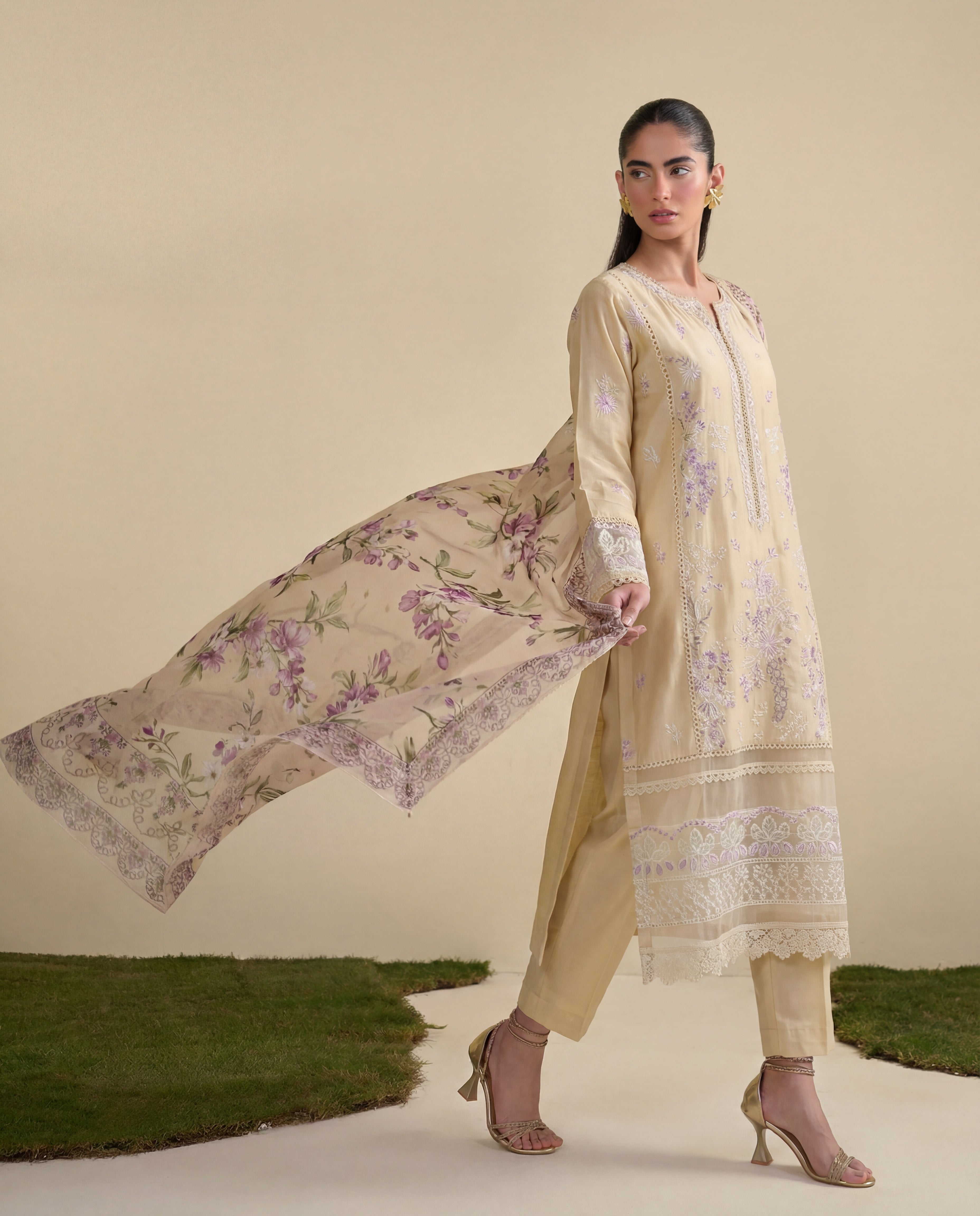 Sahibas by Mirza