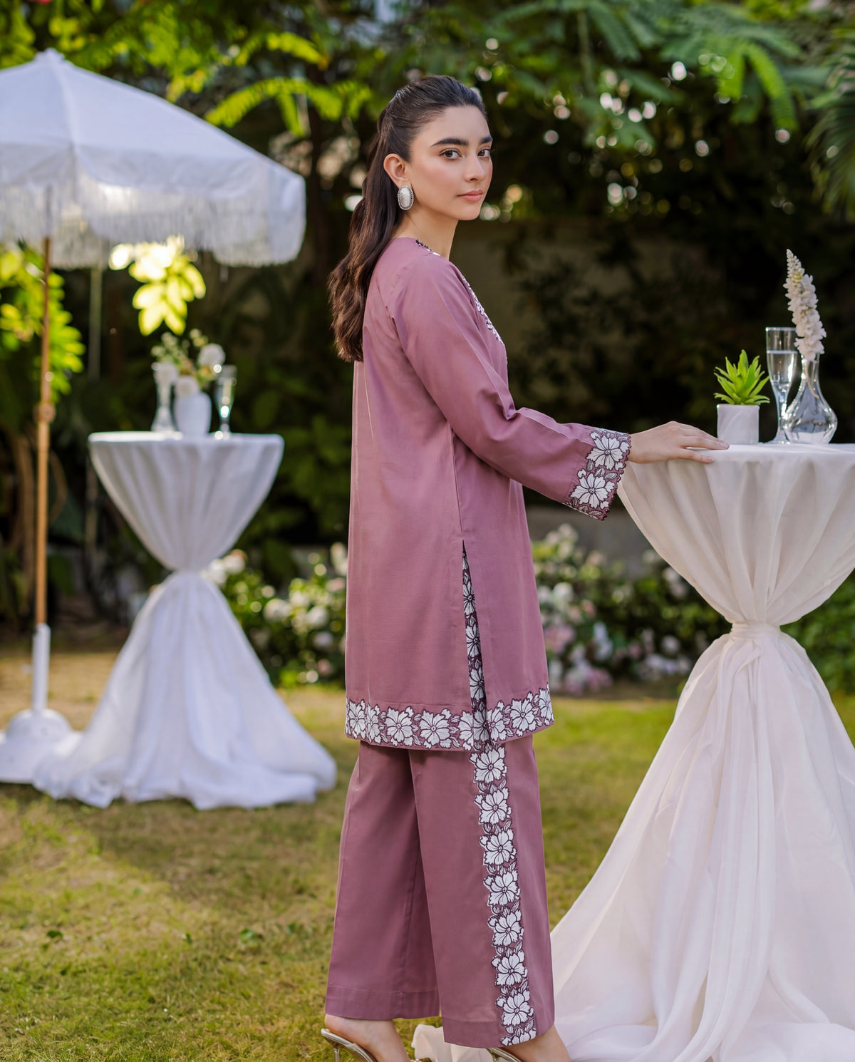 Sahibas by Mirza
