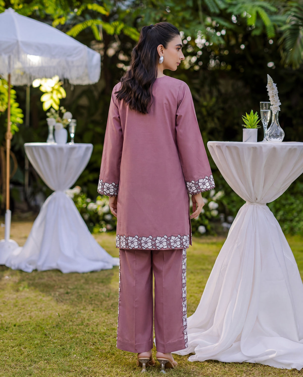 Sahibas by Mirza