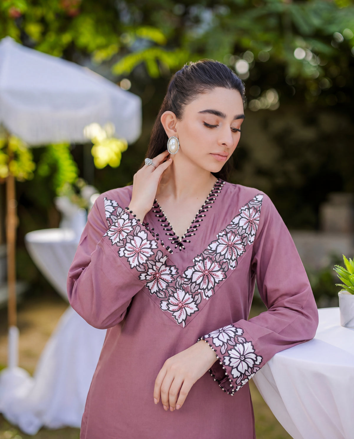 Sahibas by Mirza