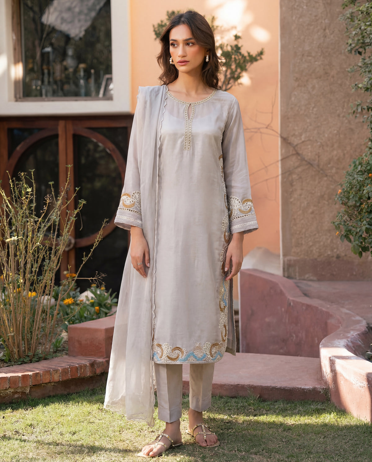 Sahibas by Mirza
