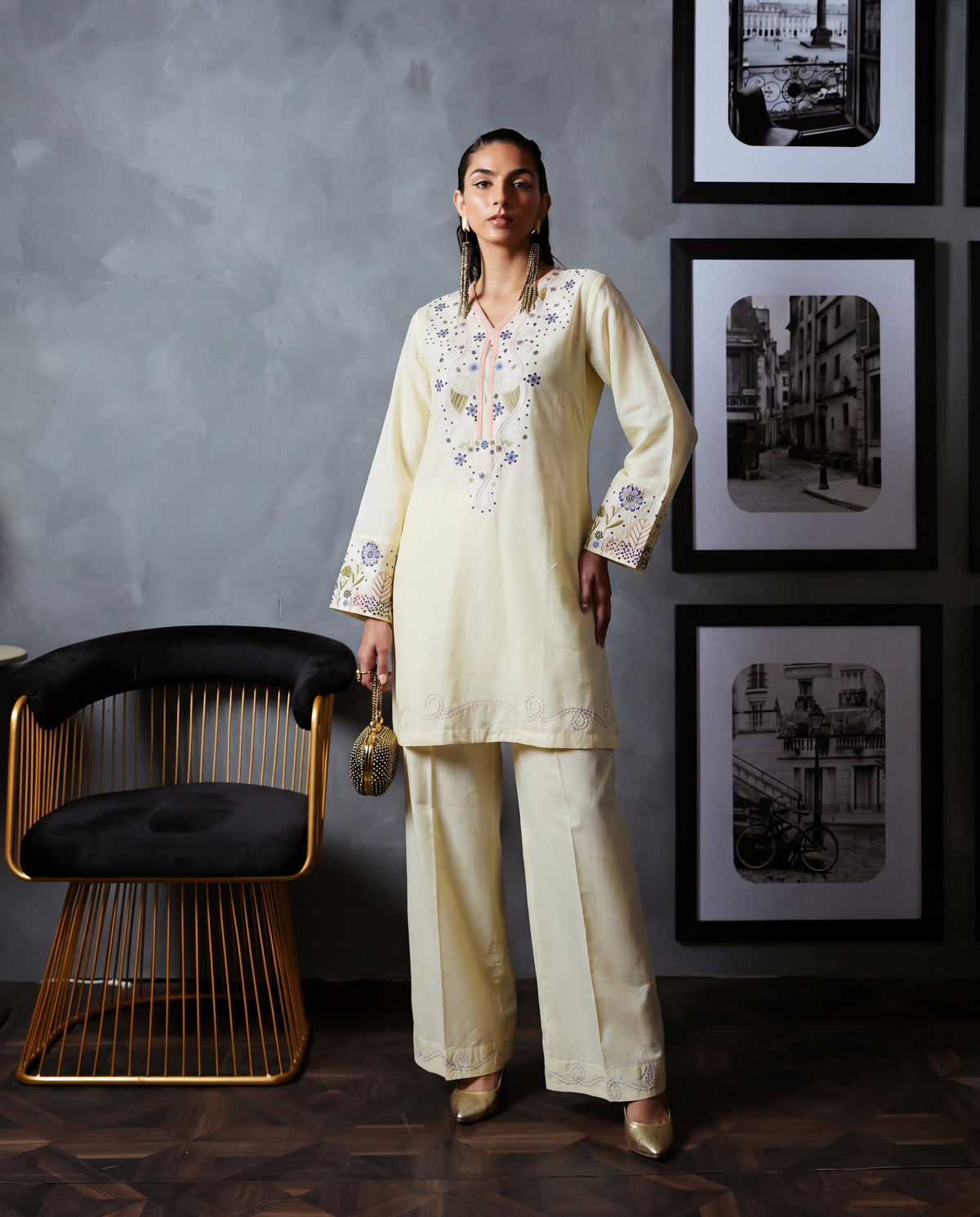 Sahibas by Mirza