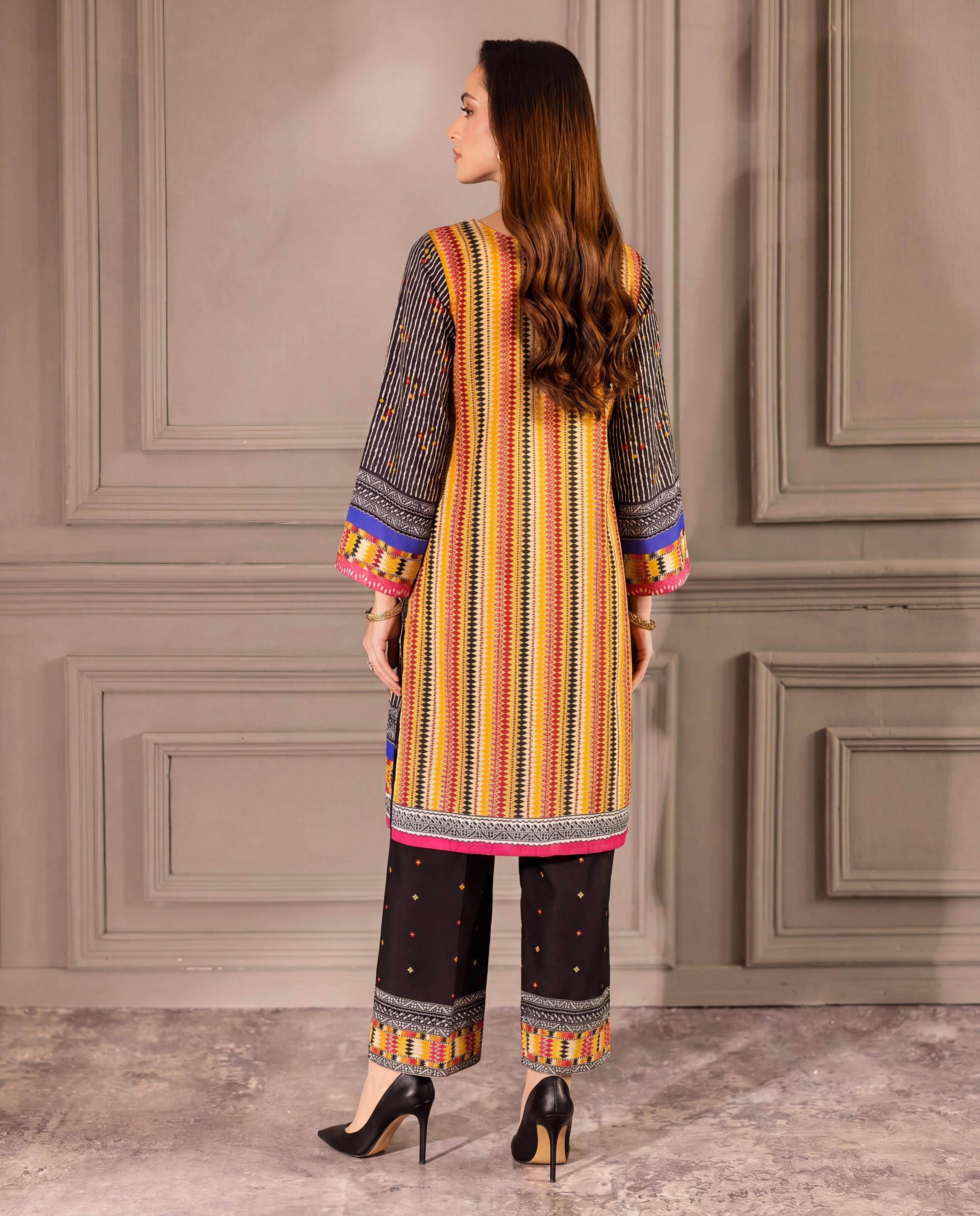 Sahibas by Mirza