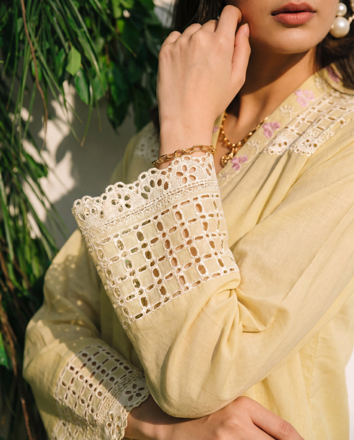 Sahibas by Mirza