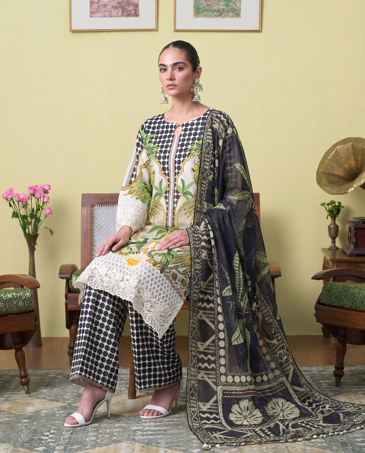 Sahibas by Mirza