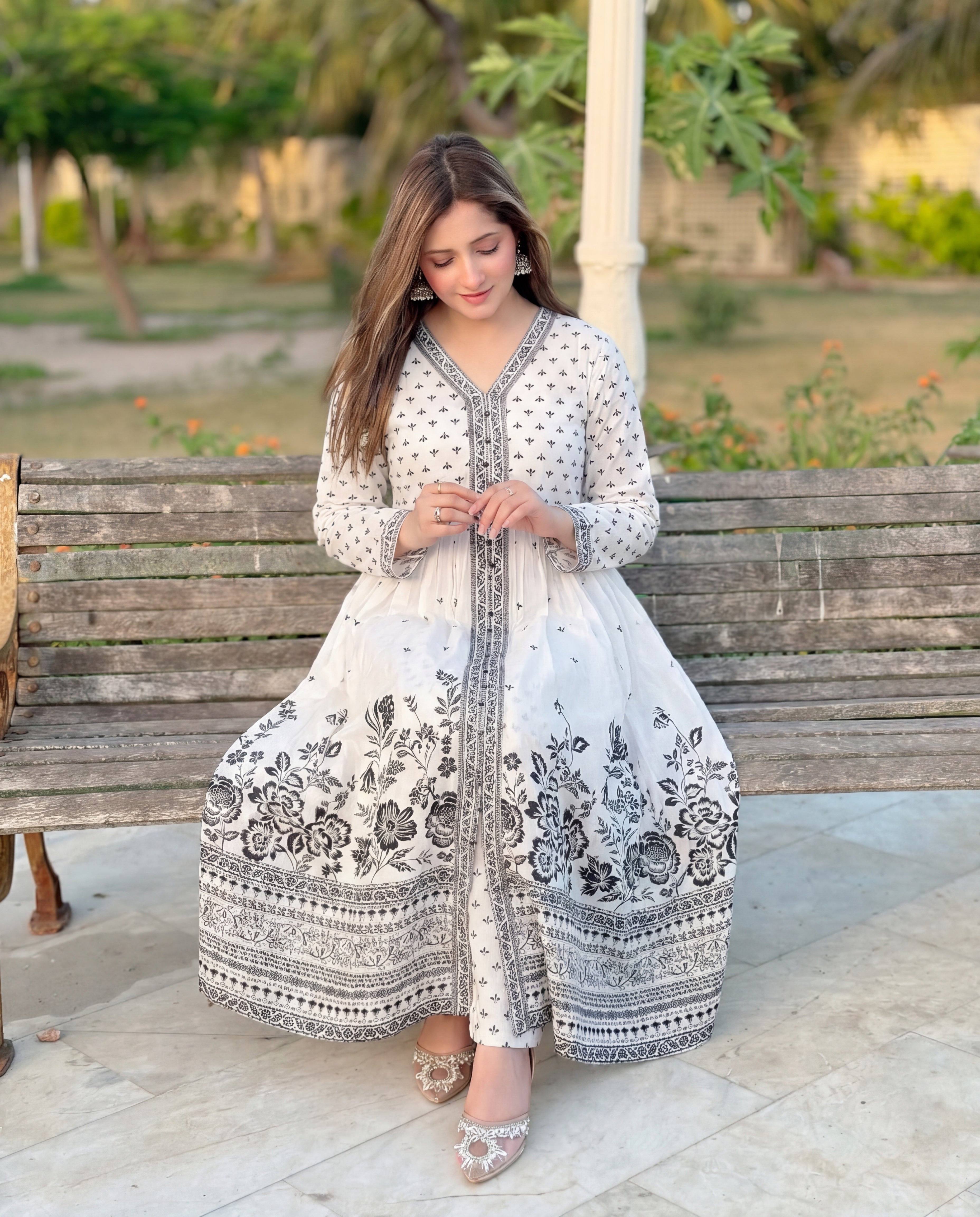Sahibas by Mirza
