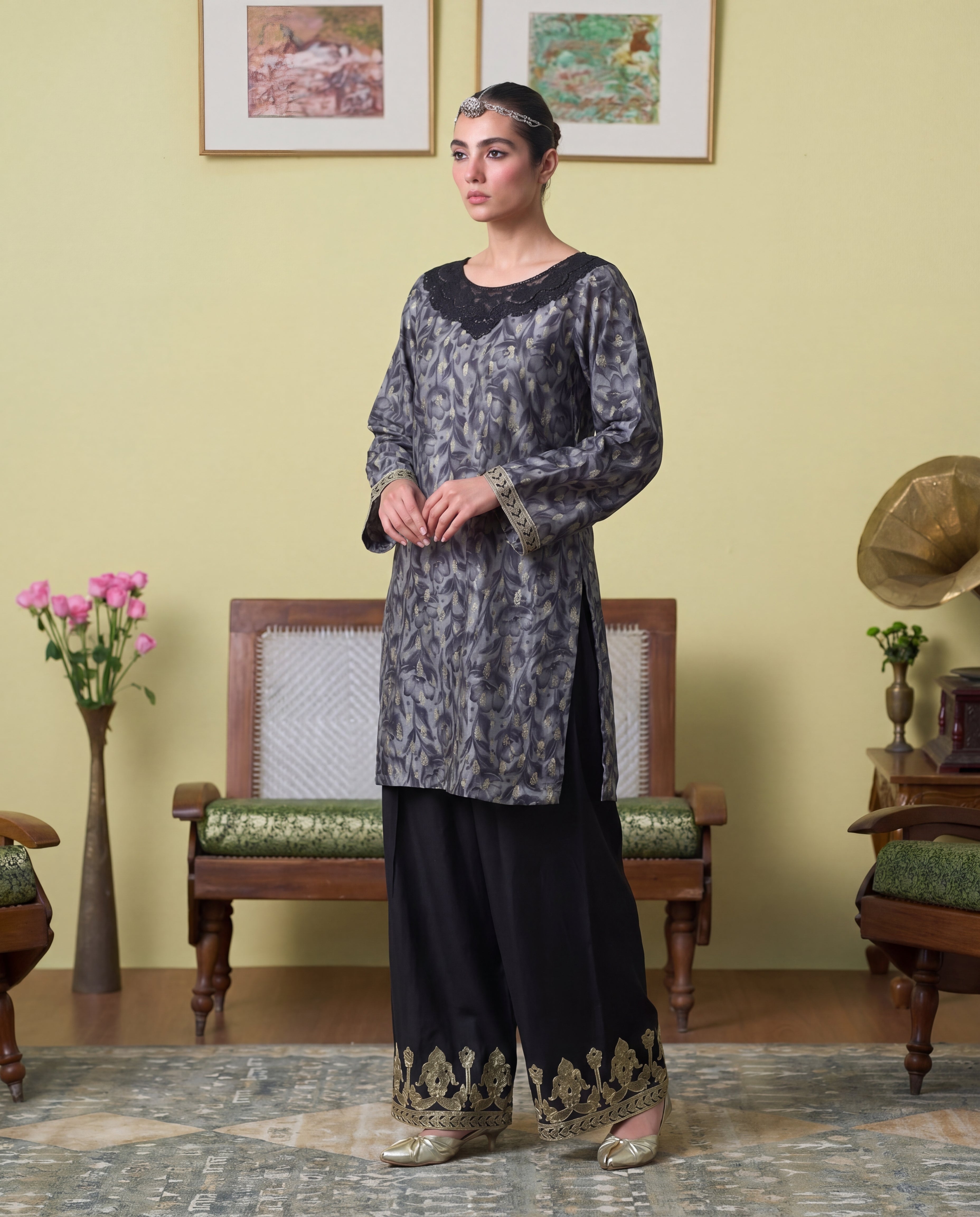 Sahibas by Mirza