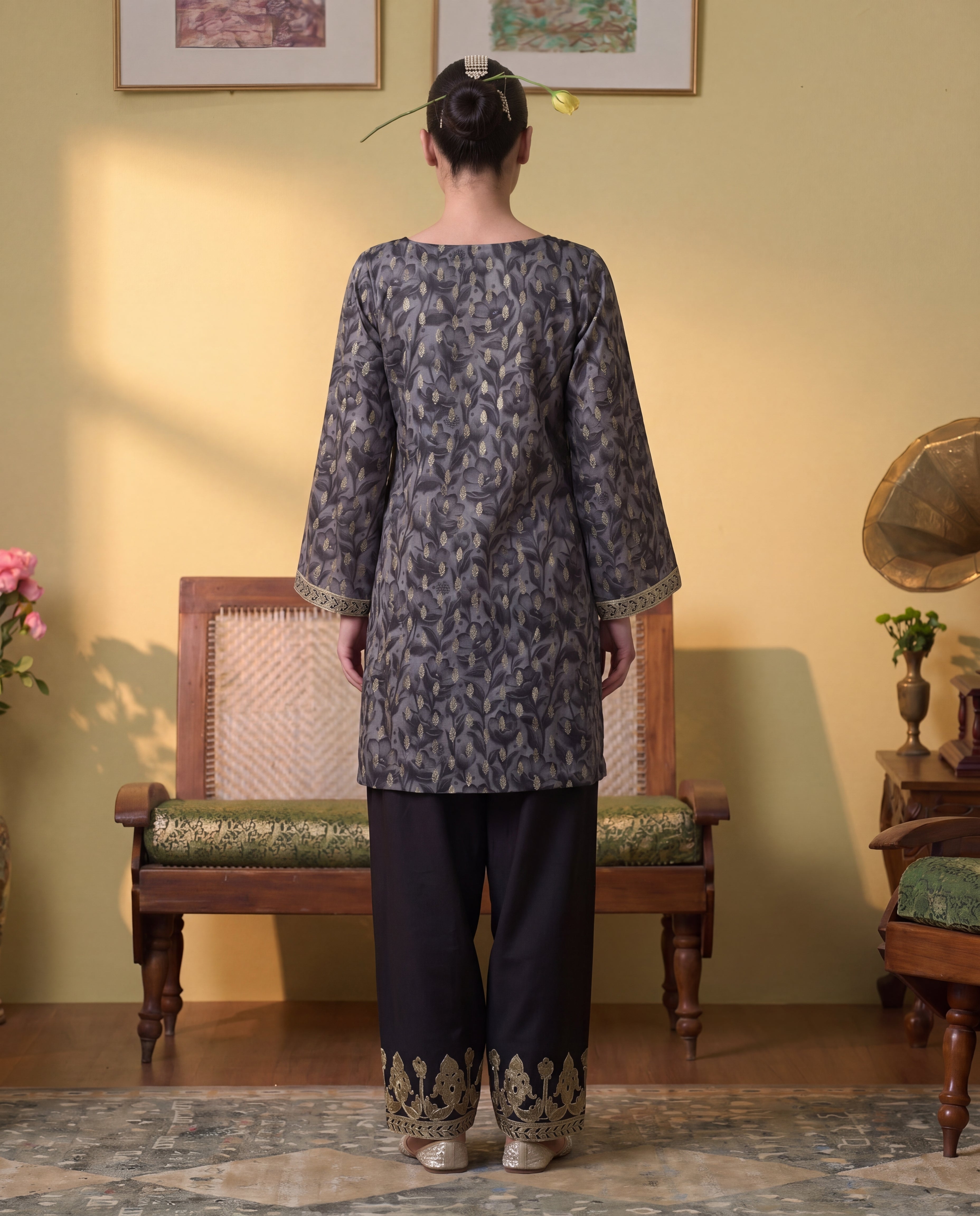 Sahibas by Mirza