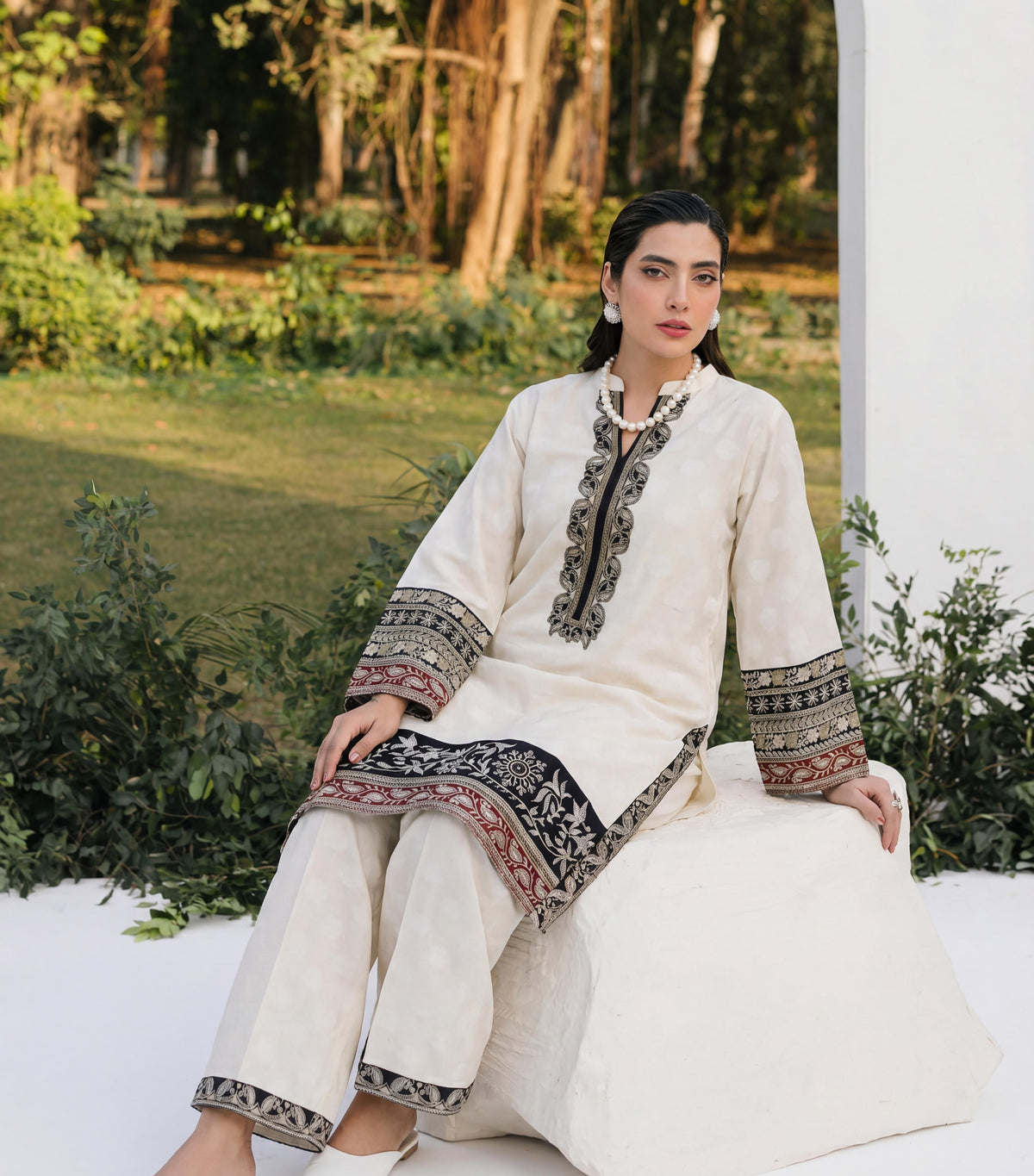 Sahibas by Mirza