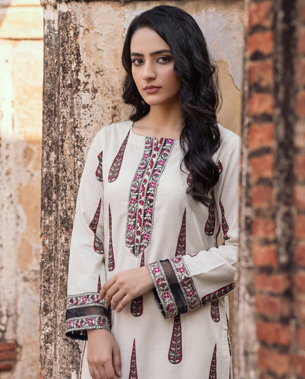 Sahibas by Mirza