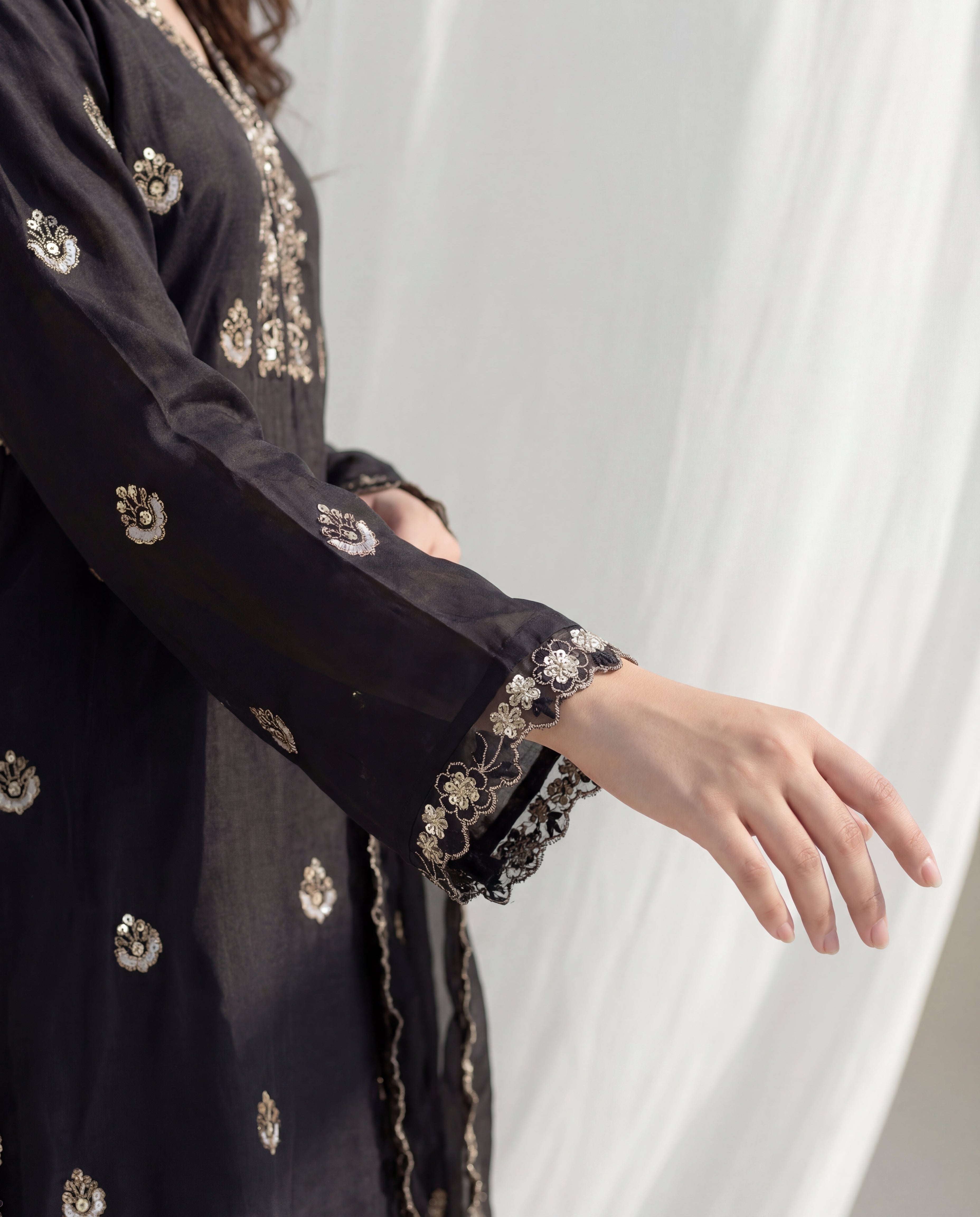 Sahibas by Mirza