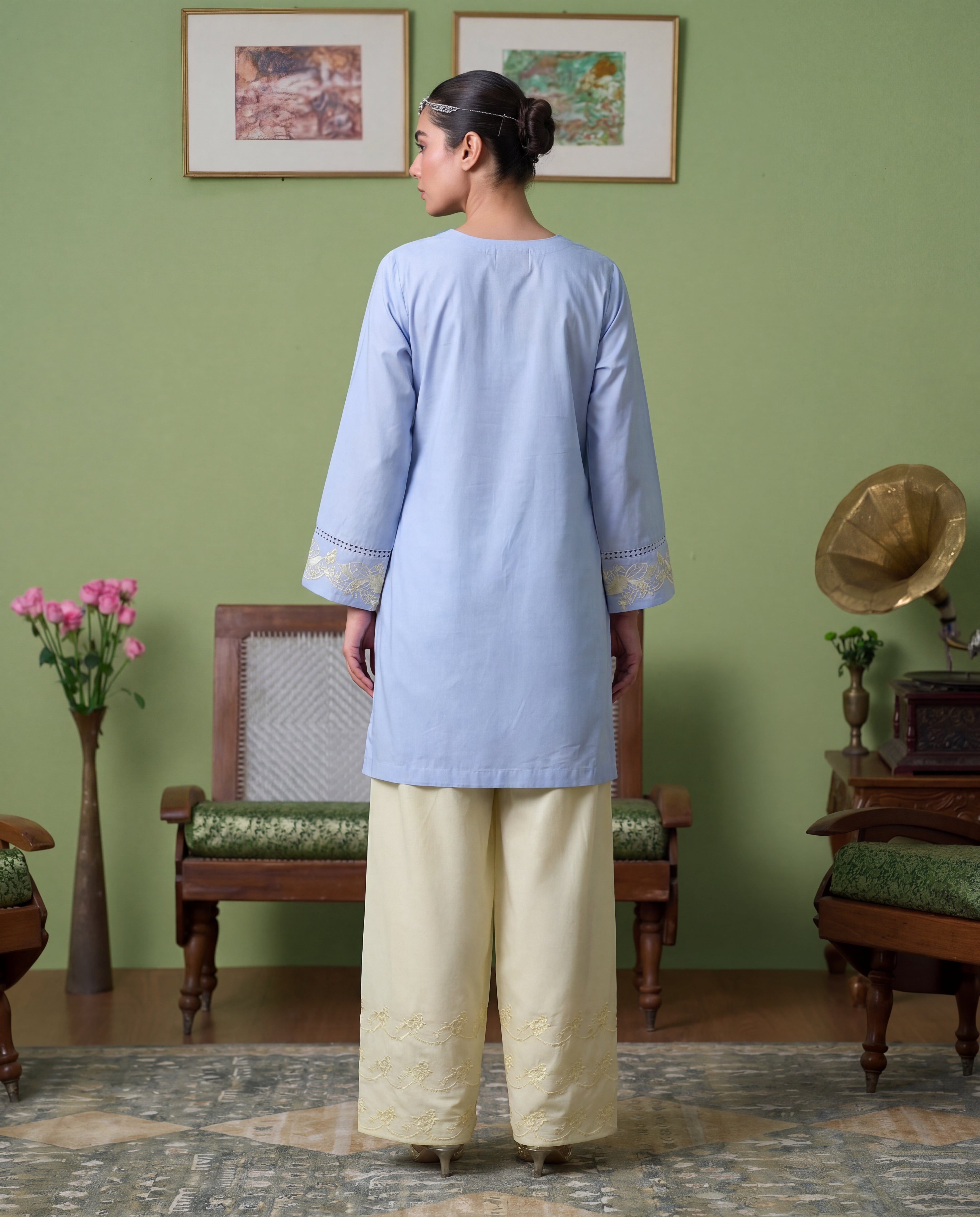 Sahibas by Mirza