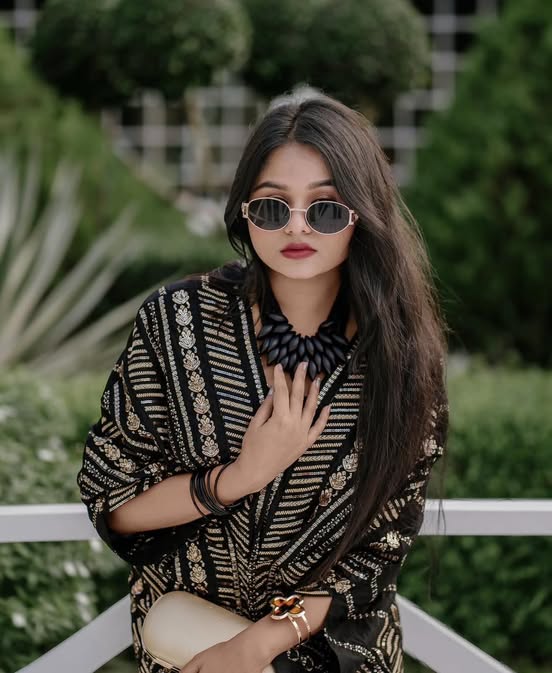 Sahibas by Mirza