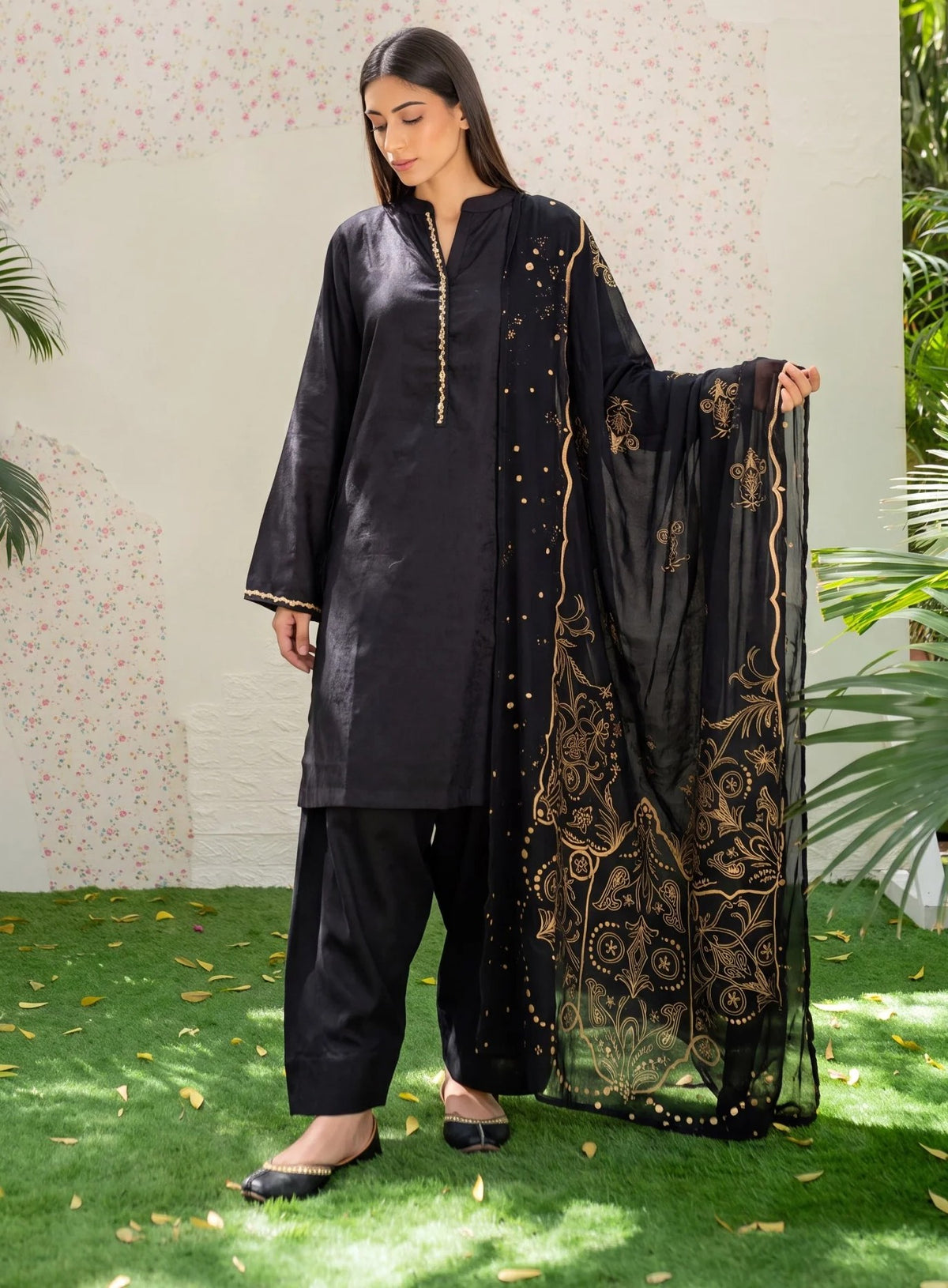Sahibas by Mirza