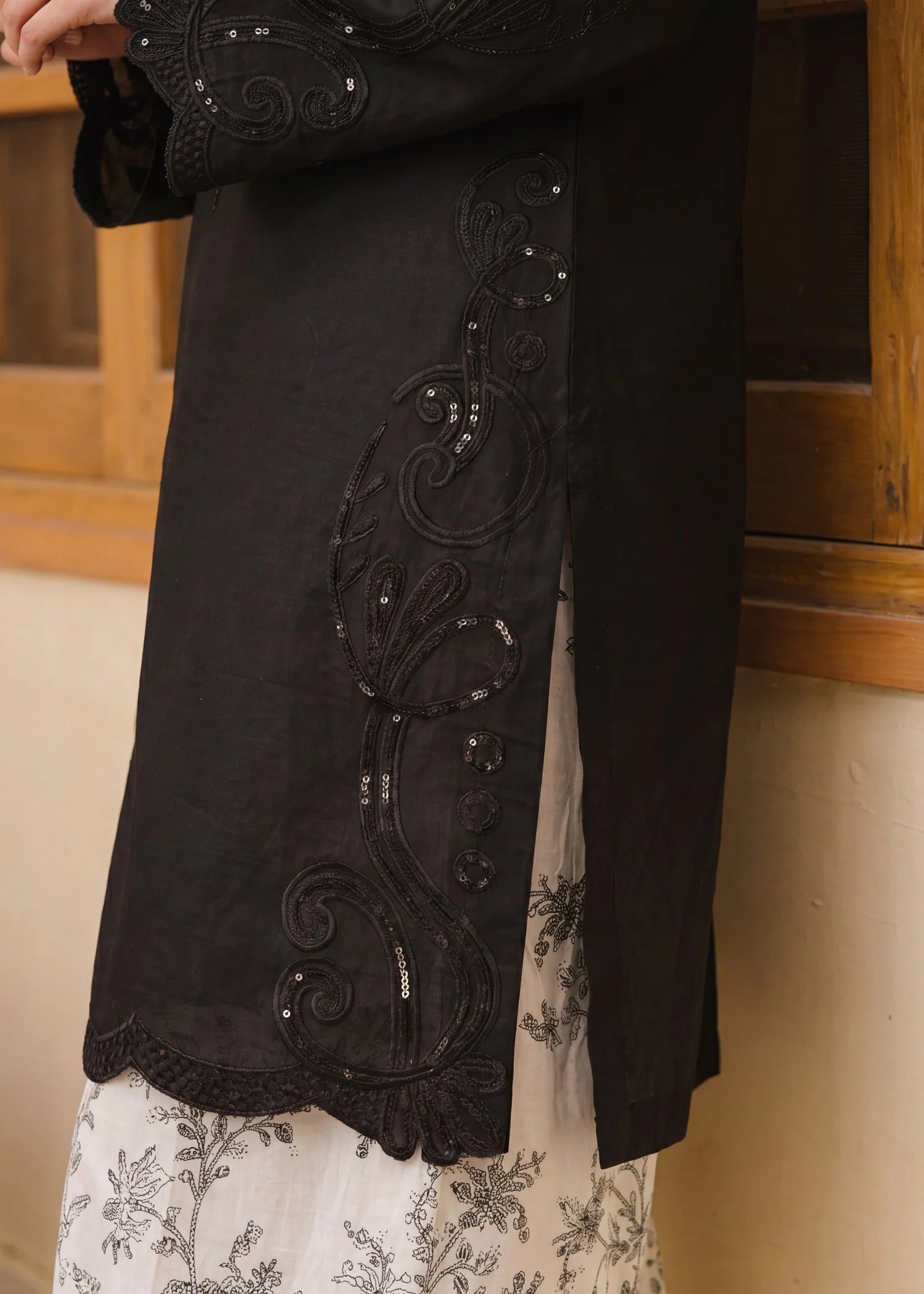 Sahibas by Mirza