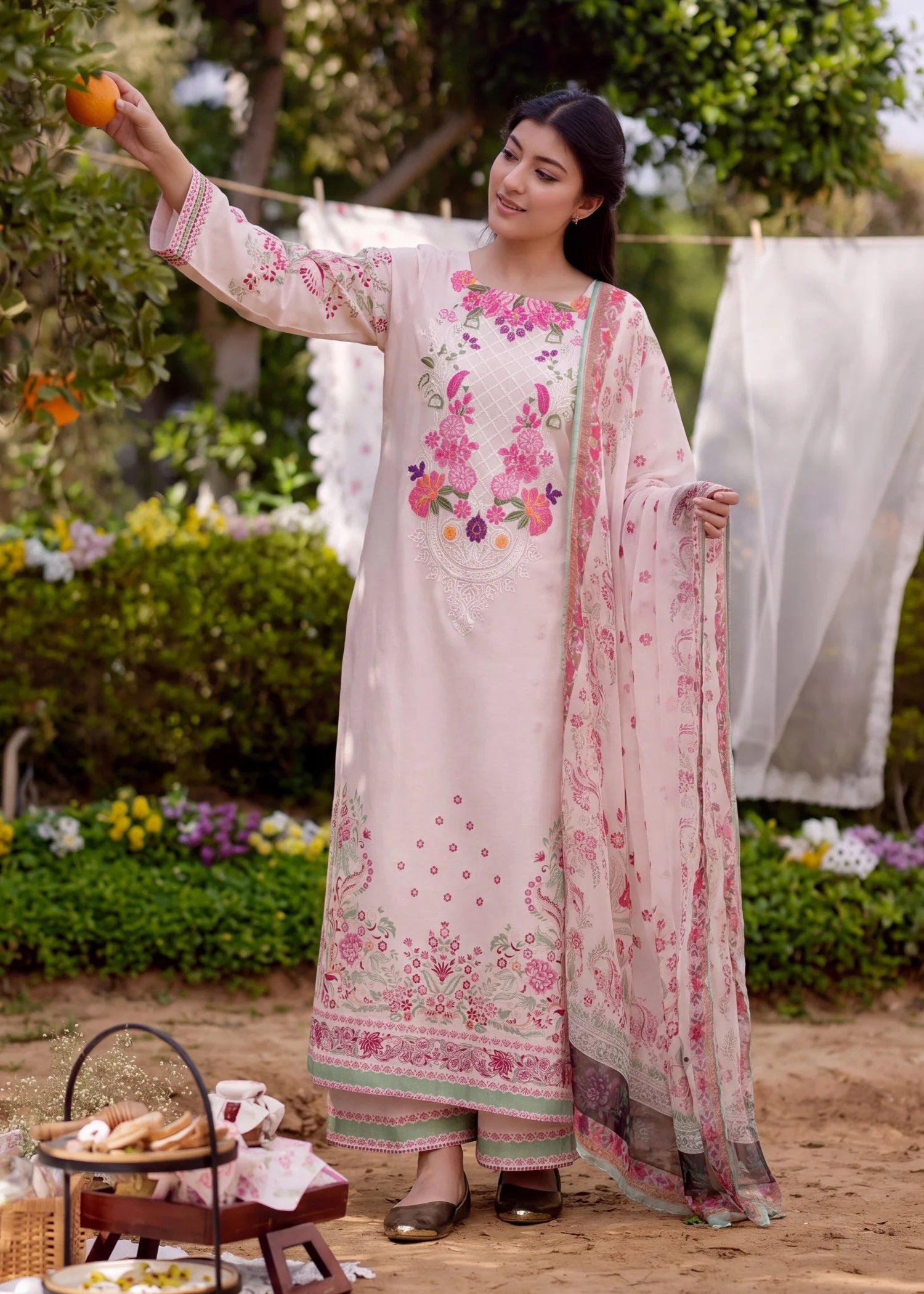 Sahibas by Mirza