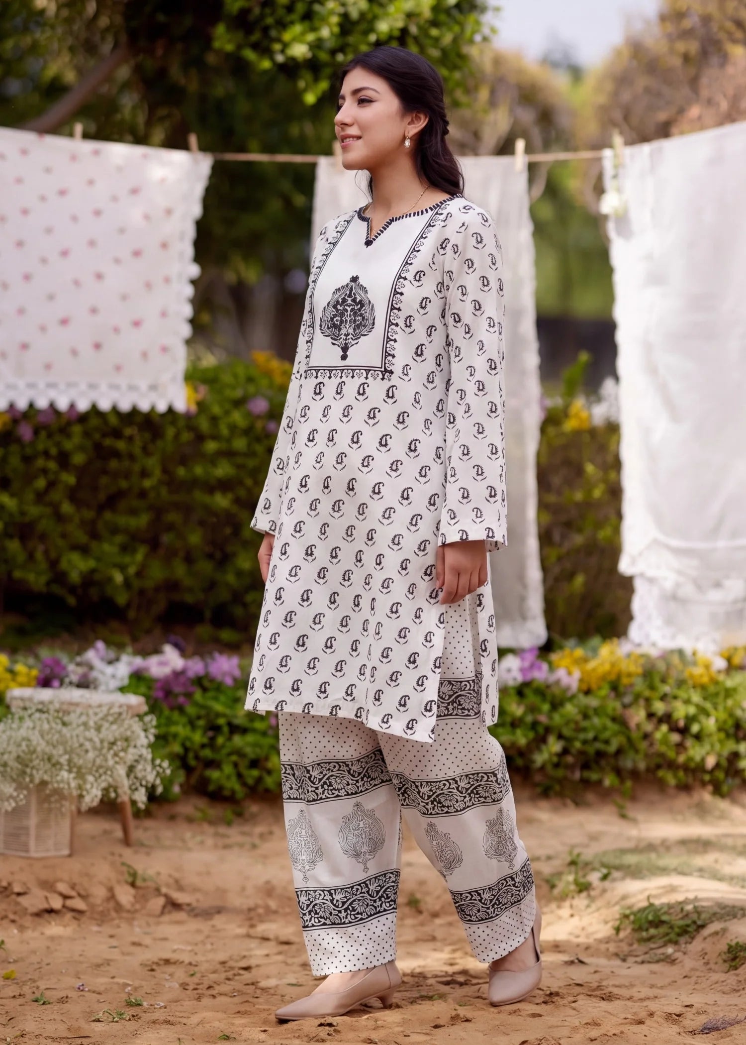 Sahibas by Mirza