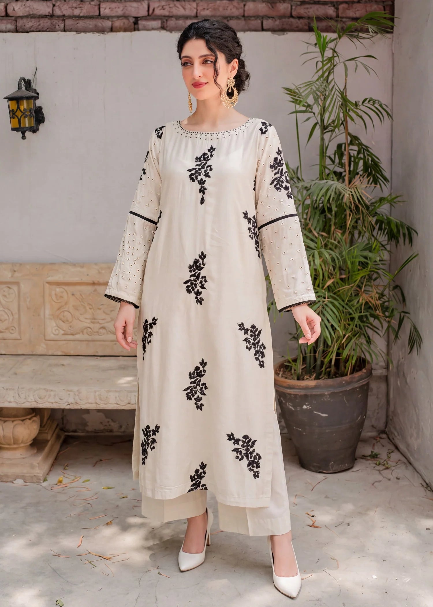 Sahibas by Mirza