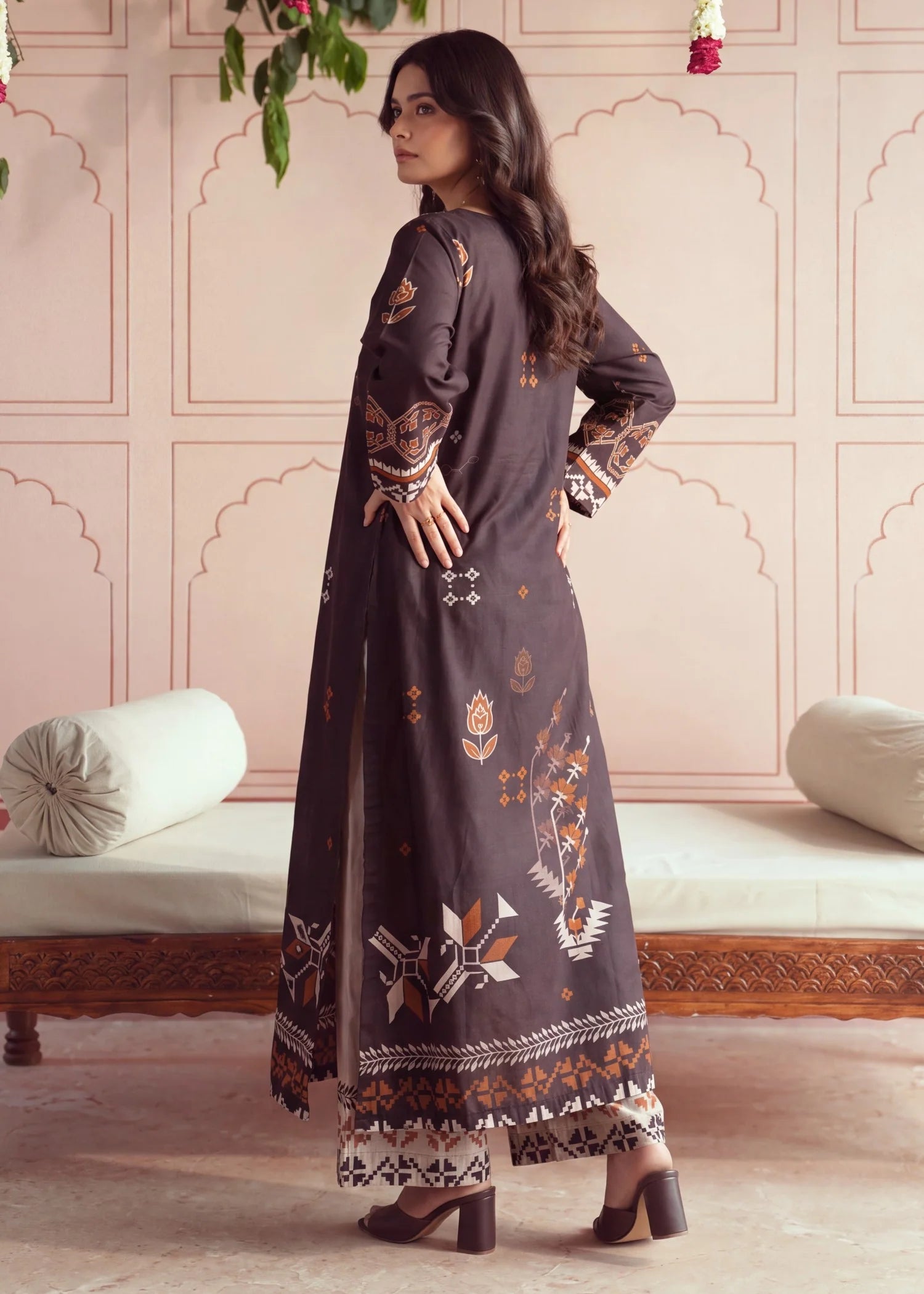 Sahibas by Mirza