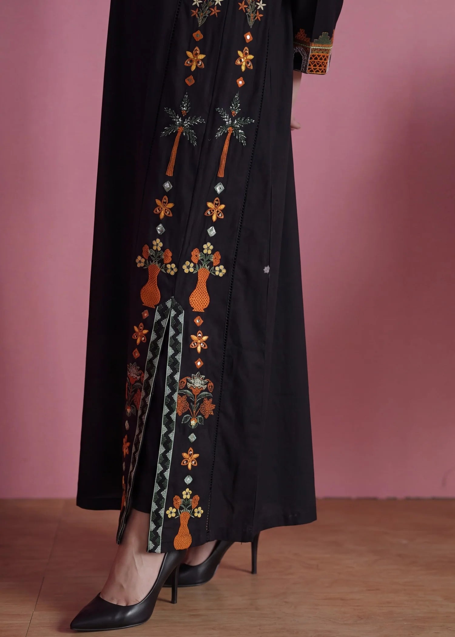 Sahibas by Mirza