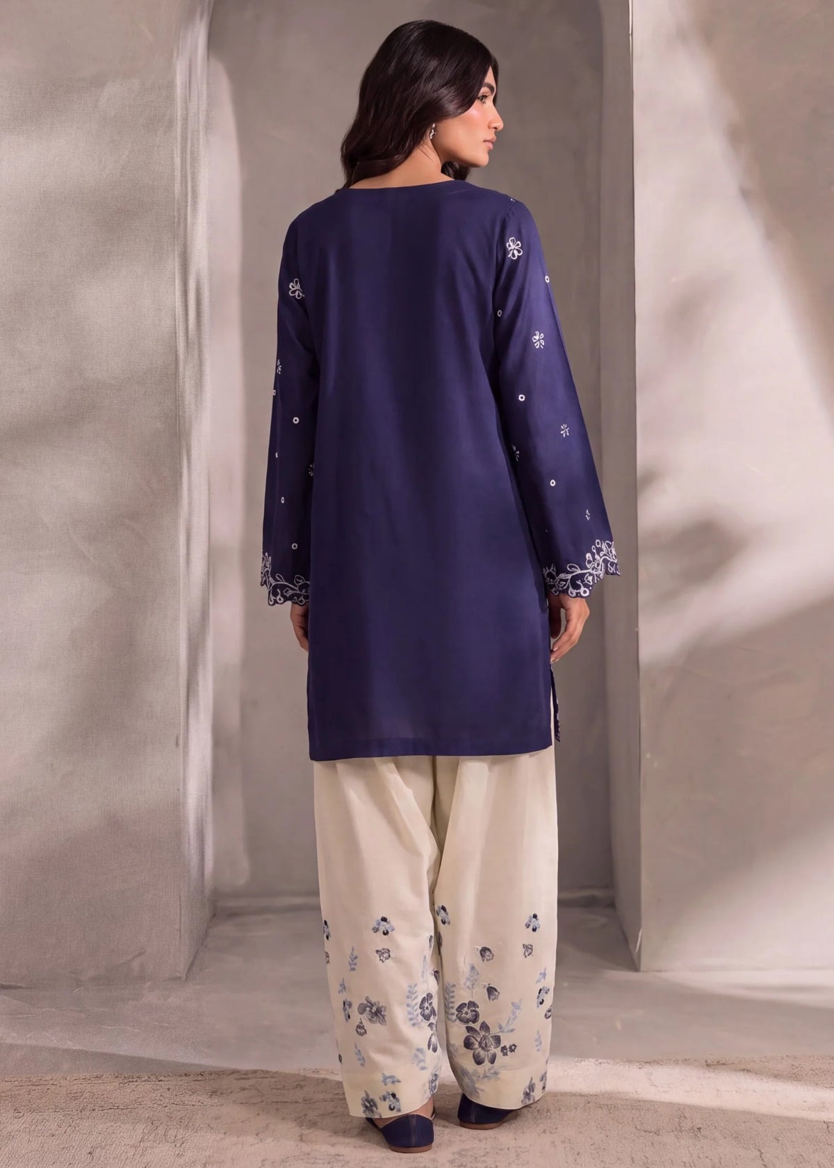 Sahibas by Mirza