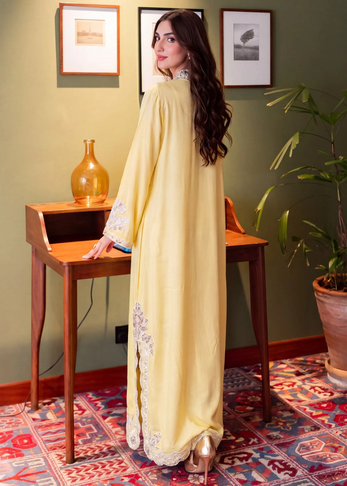 Sahibas by Mirza