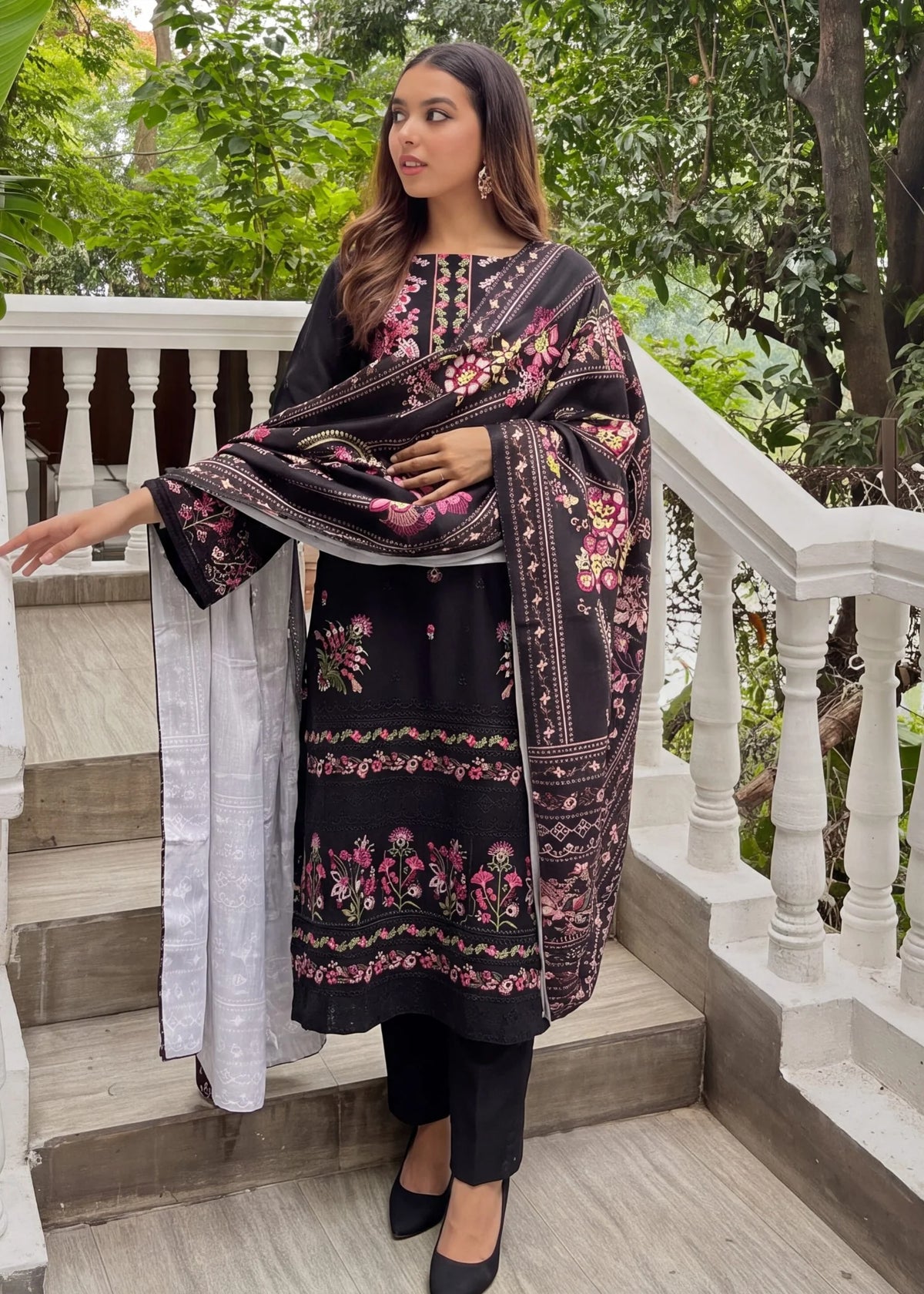Sahibas by Mirza