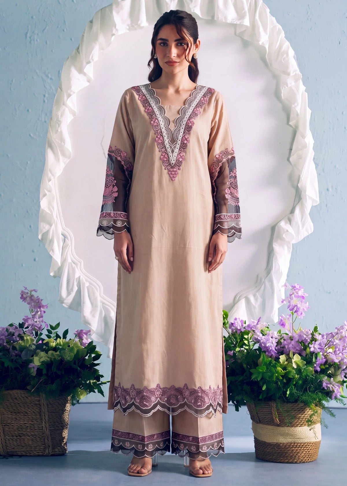 Sahibas by Mirza