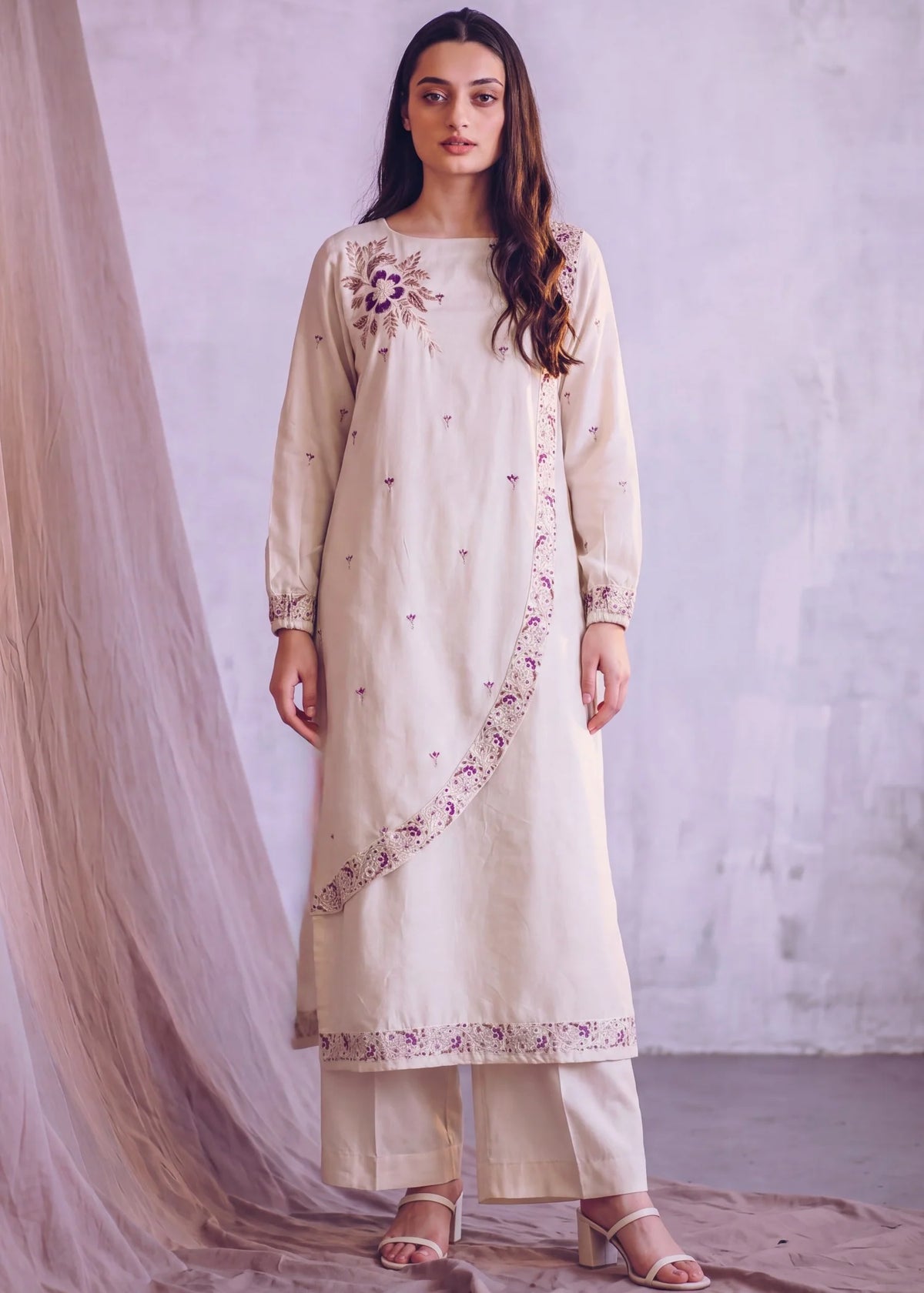 Sahibas by Mirza