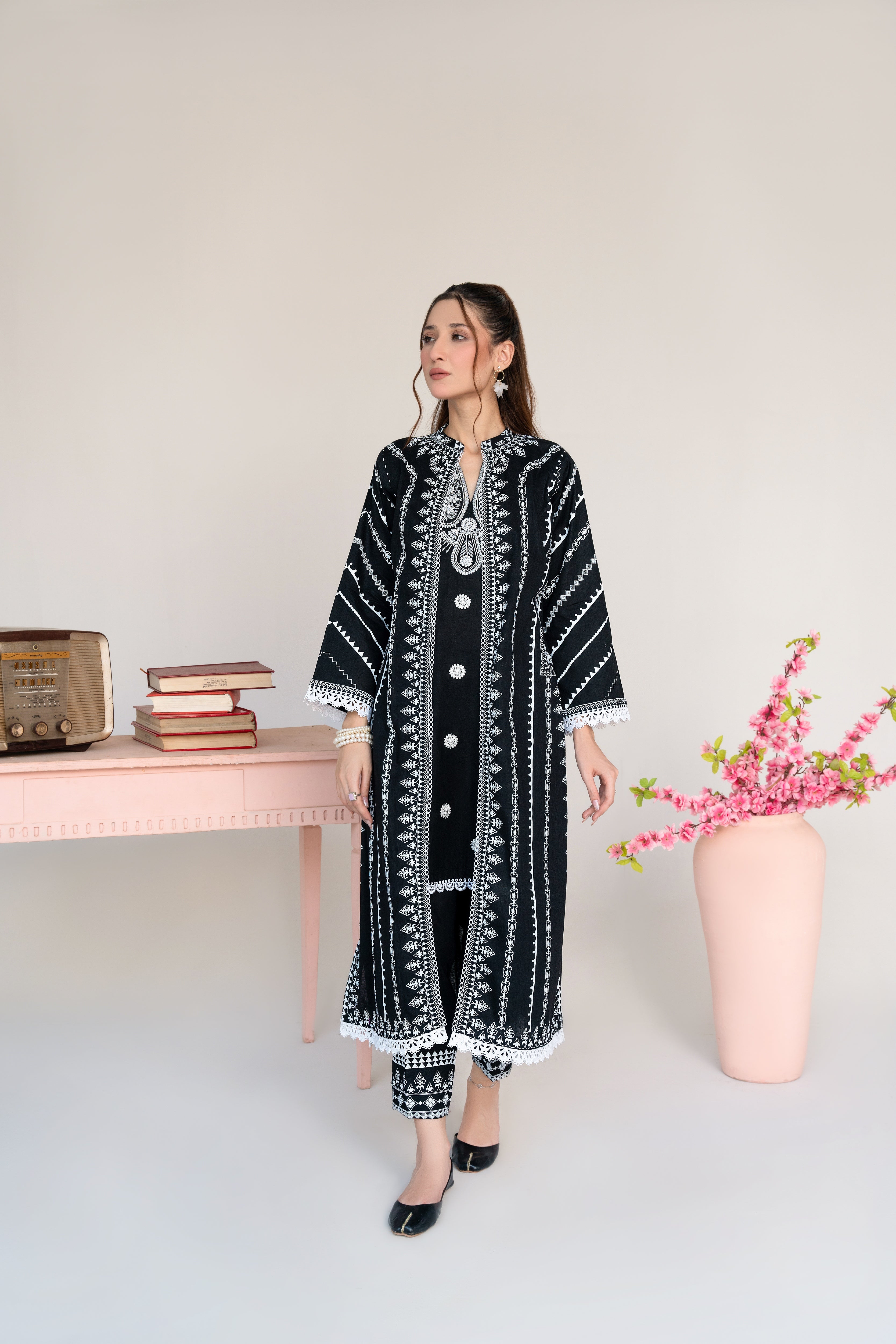Sahibas by Mirza