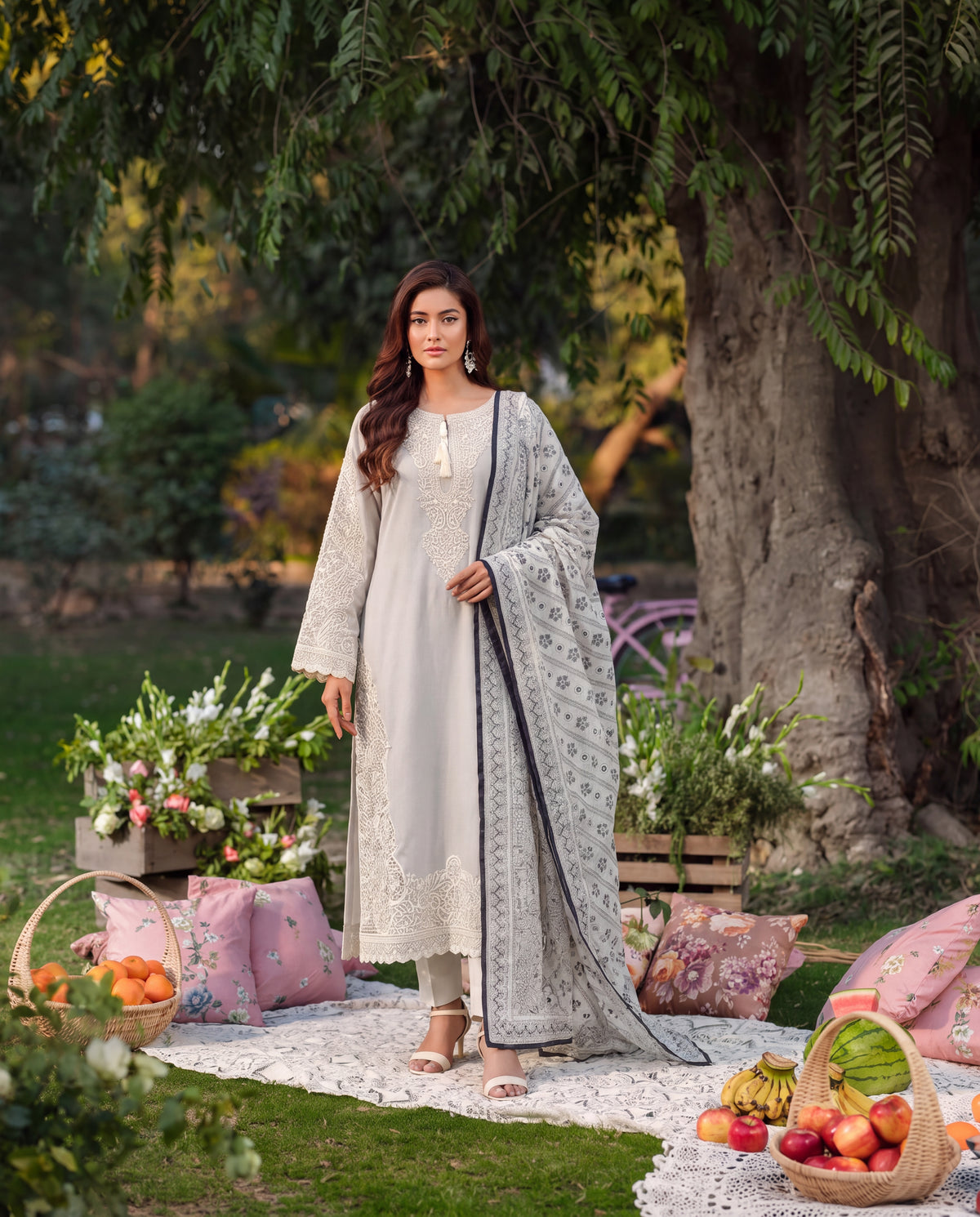 Sahibas by Mirza