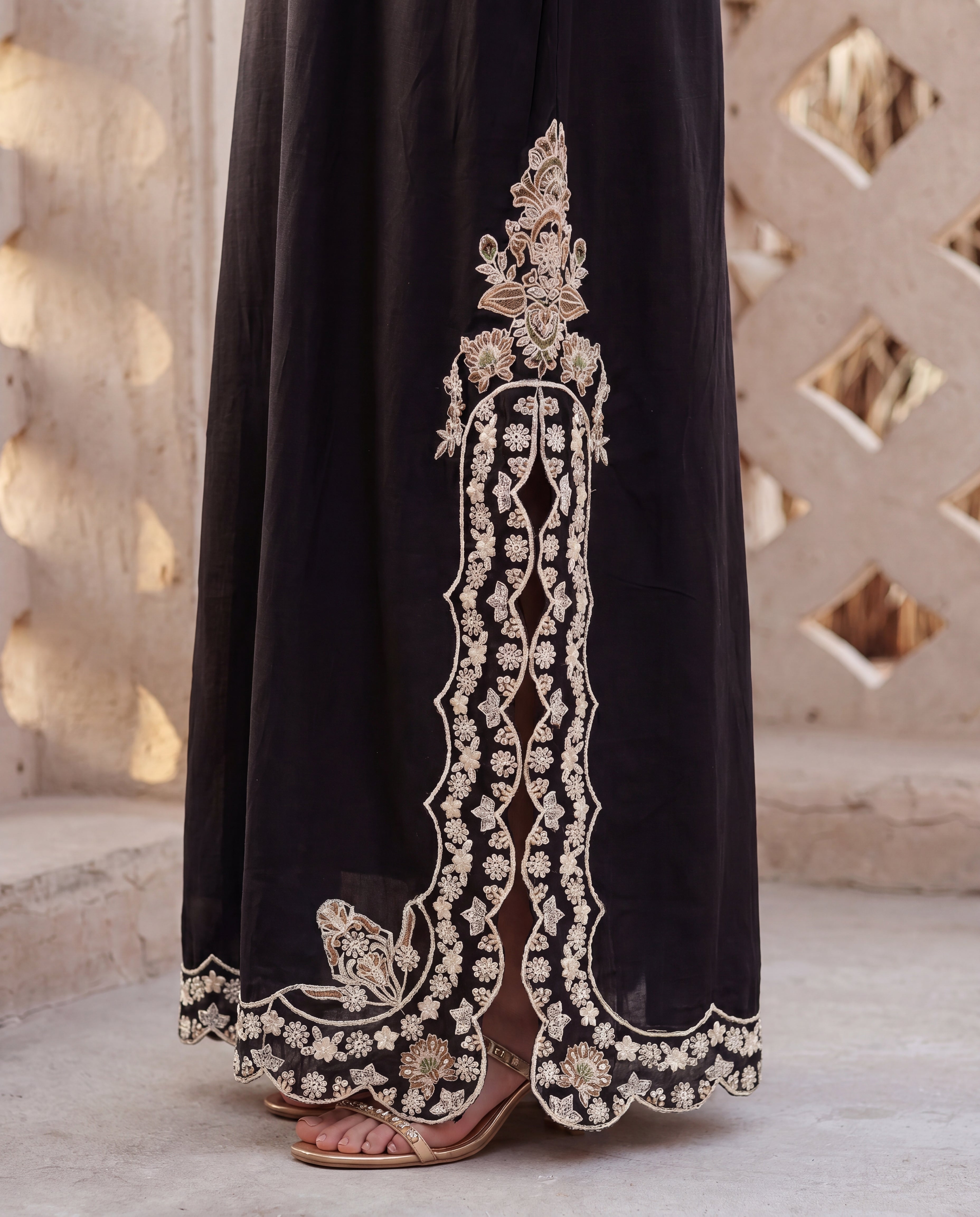 Sahibas by Mirza