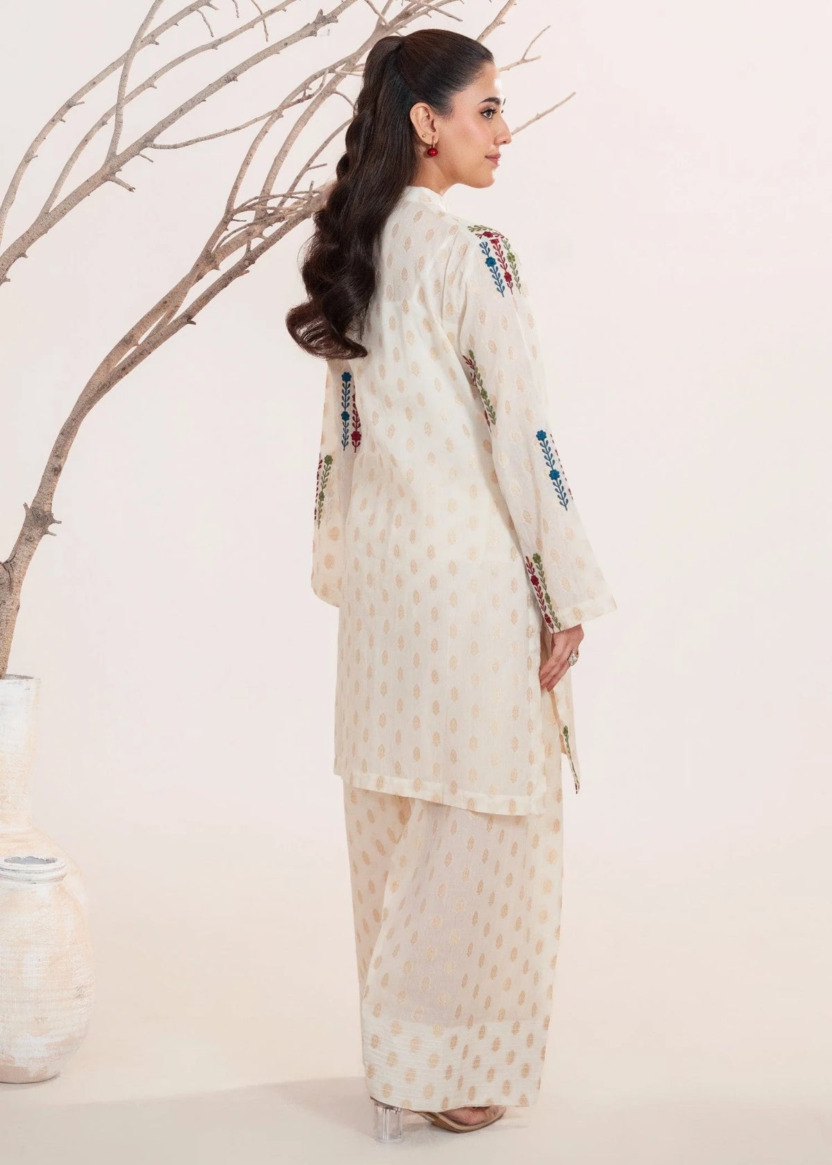 Sahibas by Mirza